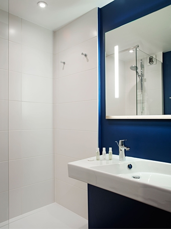 Imagen de la habitación del Hotel Median Paris Congres. Foto 12