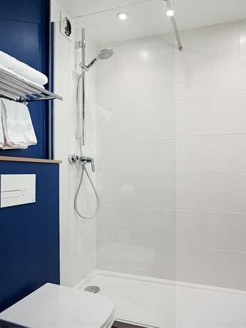 Imagen de la habitación del Hotel Median Paris Congres. Foto 13