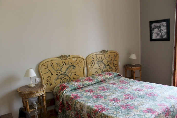 Imagen de la habitación del Hotel Medici, Florencia. Foto 12