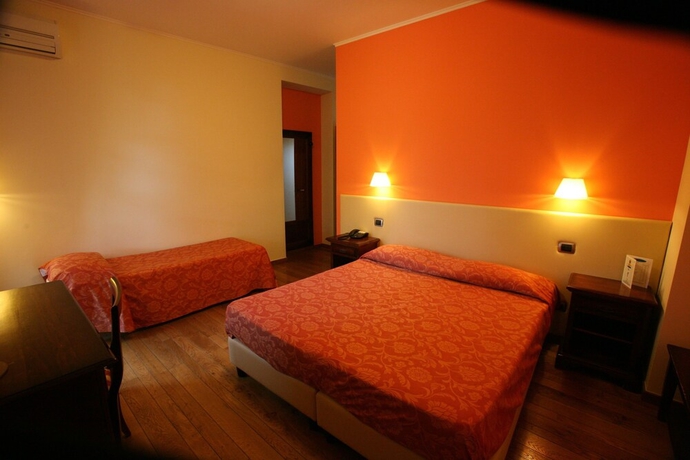 Imagen de la habitación del Hotel Medici, MILAZZO. Foto 3