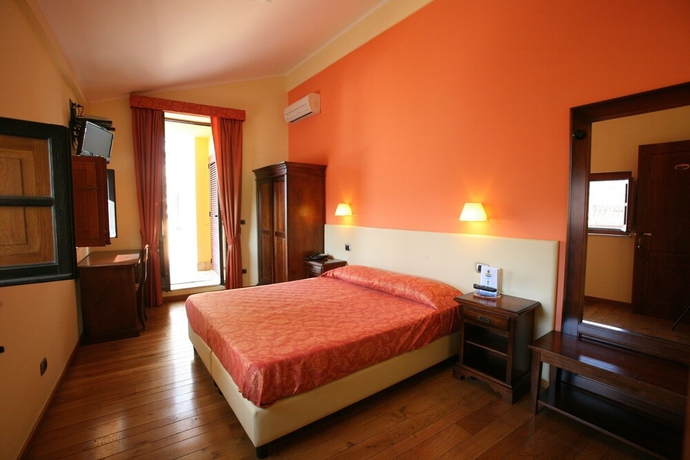 Imagen de la habitación del Hotel Medici, MILAZZO. Foto 16