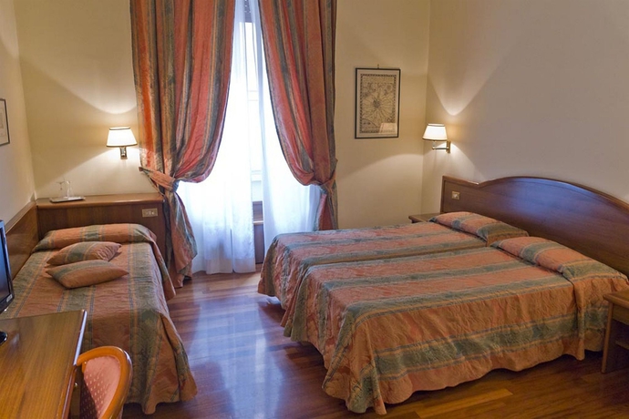 Imagen de la habitación del Hotel Medici, Roma. Foto 12