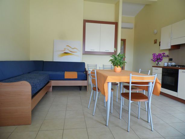 Imagen del bar/restaurante del Hotel Medimare Residence Club. Foto 4