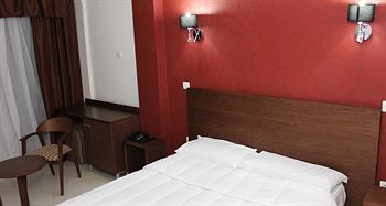 Imagen de la habitación del Hotel Medina, Bumerd&eacute;s . Foto 8