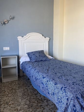 Imagen de la habitación del Hotel Medina Centro. Foto 4