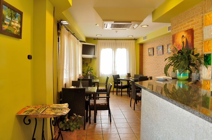 Imagen de los interiores del Hotel Medina De Toledo. Foto 14