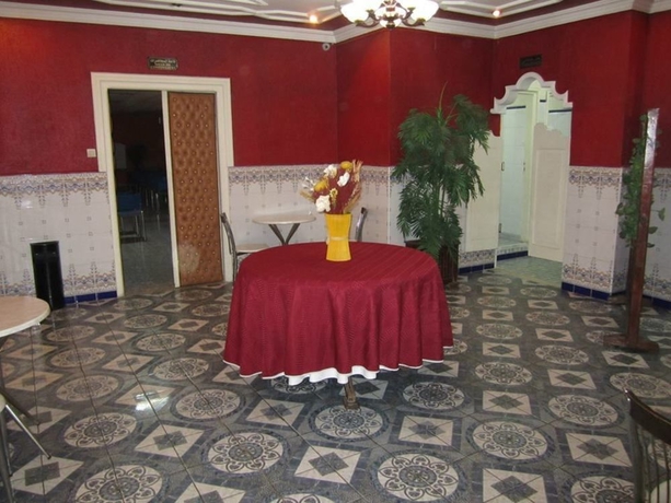 Imagen de los interiores del Hotel Medina, Or&aacute;n. Foto 13