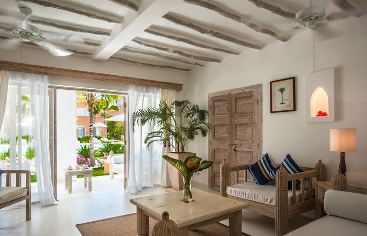 Imagen de la habitación del Hotel Medina Palms. Foto 8