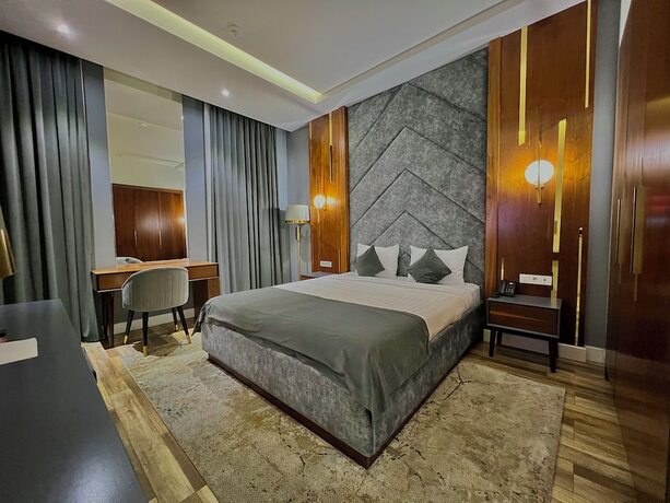 Imagen de la habitación del Hotel MedinaTown. Foto 14