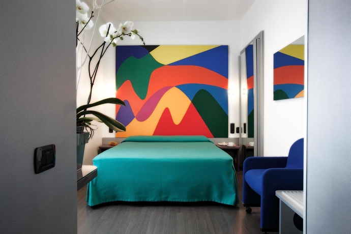 Imagen de la habitación del Hotel Mediolanum. Foto 7