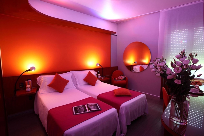 Imagen de la habitación del Hotel Mediolanum. Foto 8