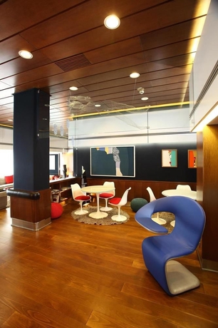 Imagen del bar/restaurante del Hotel Mediolanum. Foto 2