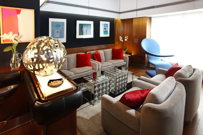 Imagen de los interiores del Hotel Mediolanum. Foto 15