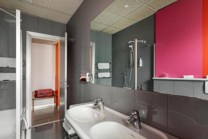 Imagen de la habitación del Hotel Mediolanum. Foto 13