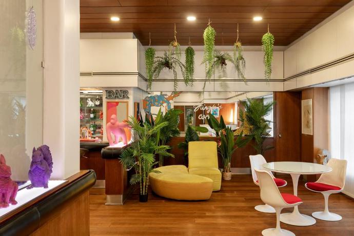 Imagen de los interiores del Hotel Mediolanum. Foto 16