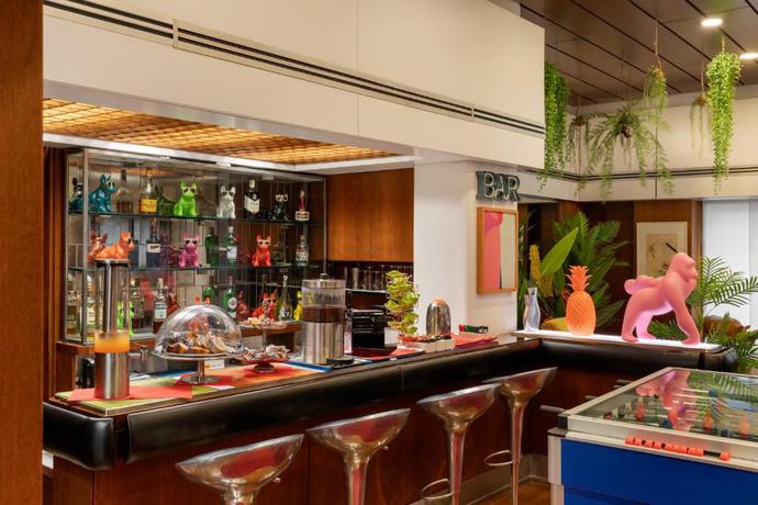 Imagen del bar/restaurante del Hotel Mediolanum. Foto 5