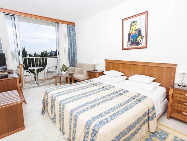 Imagen de la habitación del Hotel Mediteran Conference and Spa Resort. Foto 3