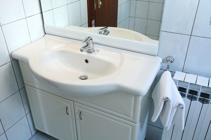 Imagen de la habitación del Hotel Mediteran. Foto 6