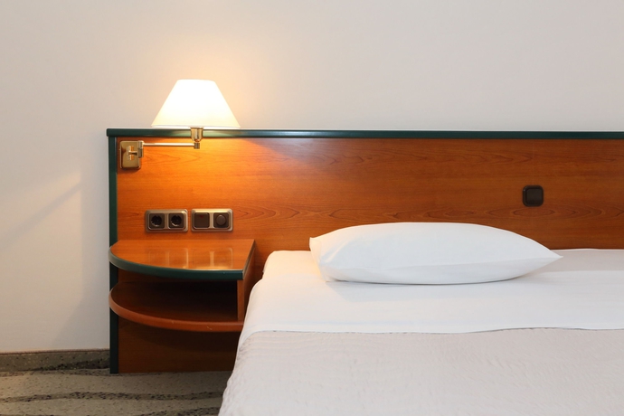 Imagen de la habitación del Hotel Mediteran. Foto 9