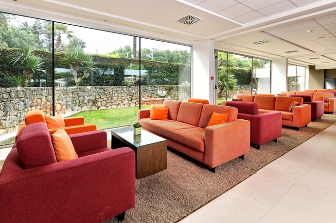 Imagen del bar/restaurante del Hotel Mediteran Plava Laguna. Foto 2