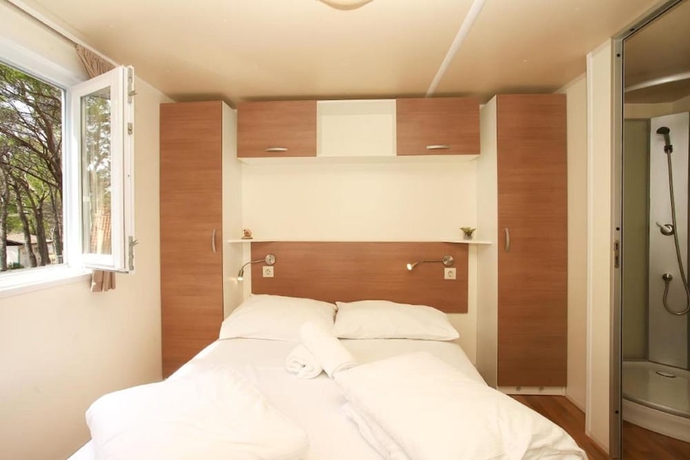 Imagen de la habitación del Hotel Mediteran Travel Mobile Homes Basko Polje. Foto 3
