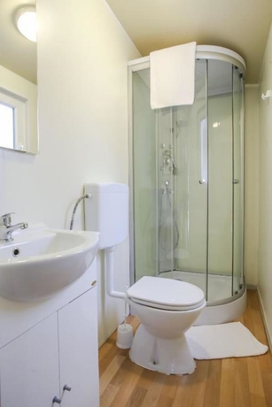 Imagen de la habitación del Hotel Mediteran Travel Mobile Homes Basko Polje. Foto 18