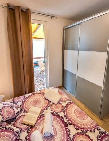 Imagen de la habitación del Hotel Mediteran Travel Mobile Homes Belvedere, Seget Vranjica. Foto 10