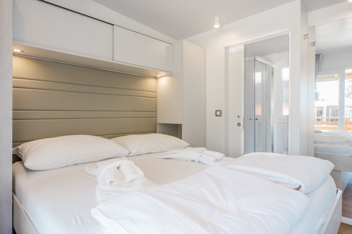 Imagen de la habitación del Hotel Mediteran kamp Mobile Homes in Camping Ljutic. Foto 4