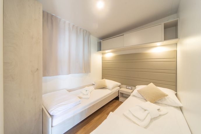 Imagen de la habitación del Hotel Mediteran kamp Mobile Homes in Camping Ljutic. Foto 7
