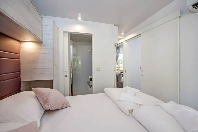 Imagen general del Hotel Mediteran kamp Mobile Homes in Camping Puntica. Foto 6