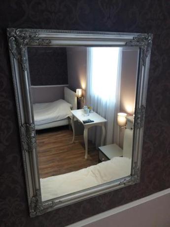 Imagen de la habitación del Hotel Mediteraneo Garni. Foto 6