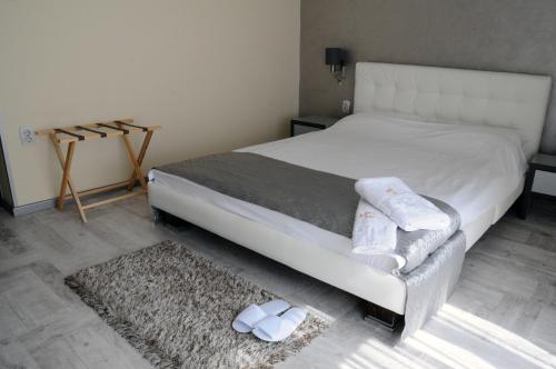 Imagen de la habitación del Hotel Mediteraneo Garni. Foto 7