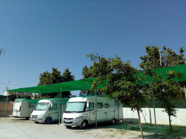 Imagen de la habitación del Hotel Mediterr&aacute;neo Camper Area. Foto 9