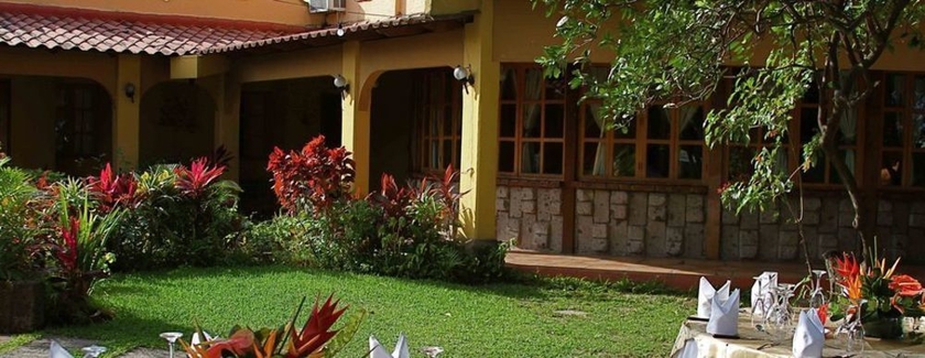 Imagen de los exteriores del Hotel Mediterráneo Plaza. Foto 9