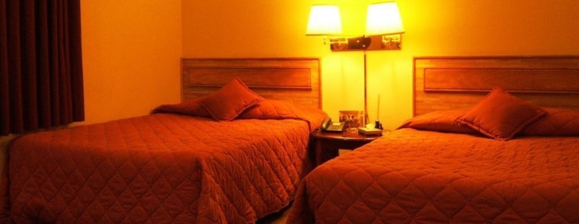 Imagen de la habitación del Hotel Mediterráneo Plaza. Foto 6