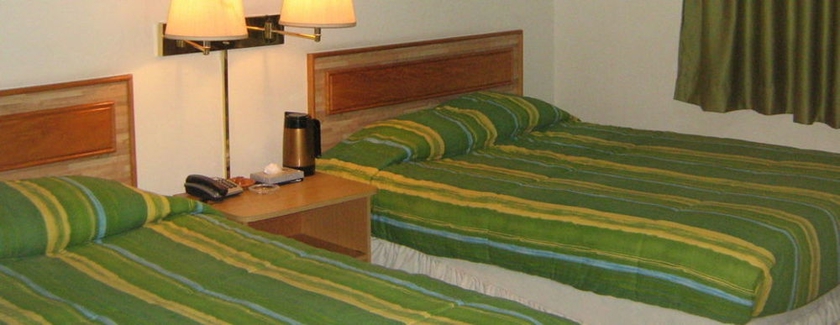 Imagen de la habitación del Hotel Mediterráneo Plaza. Foto 8