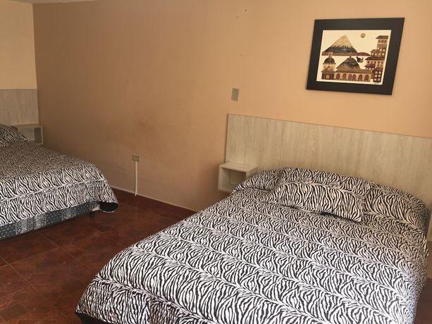 Imagen de la habitación del Hotel Mediterr&aacute;neo Quito. Foto 8