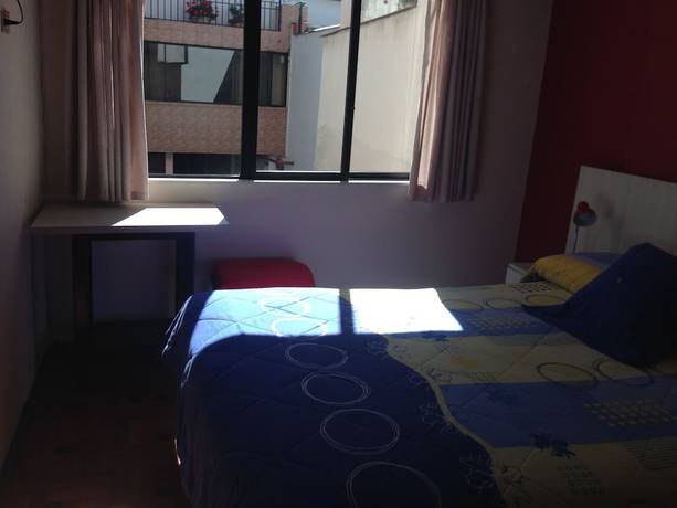 Imagen de la habitación del Hotel Mediterr&aacute;neo Quito. Foto 10