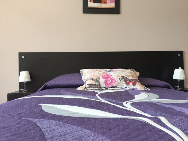 Imagen de la habitación del Hotel Mediterr&aacute;neo Quito. Foto 13