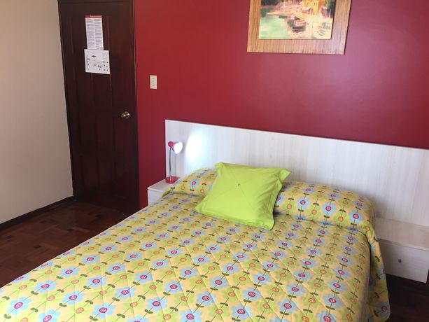 Imagen de la habitación del Hotel Mediterr&aacute;neo Quito. Foto 16