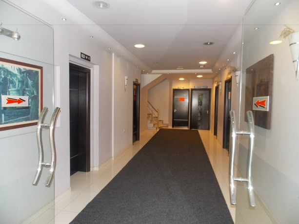 Imagen de los interiores del Hotel Mediterrane. Foto 8