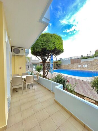 Imagen de la habitación del Hotel Mediterranea Apartments. Foto 19