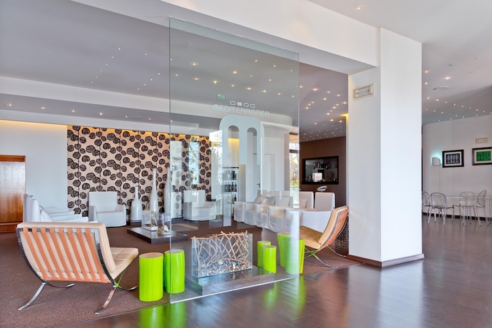 Imagen de los interiores del Hotel Mediterranea and Convention Center. Foto 12