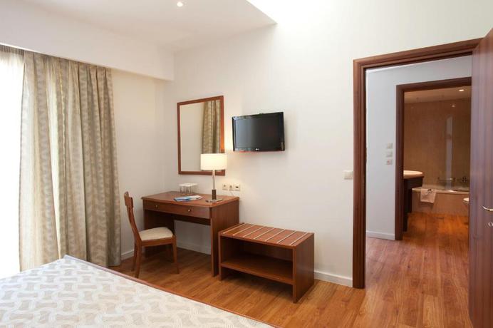 Imagen general del Hotel Mediterranean Beach Resort. Foto 7