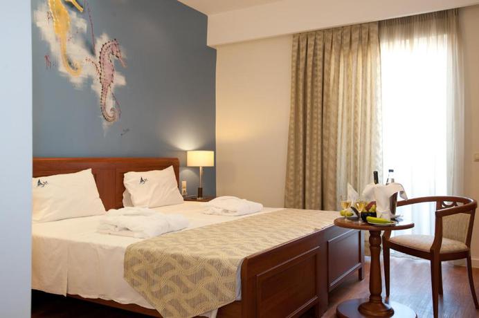 Imagen general del Hotel Mediterranean Beach Resort. Foto 8