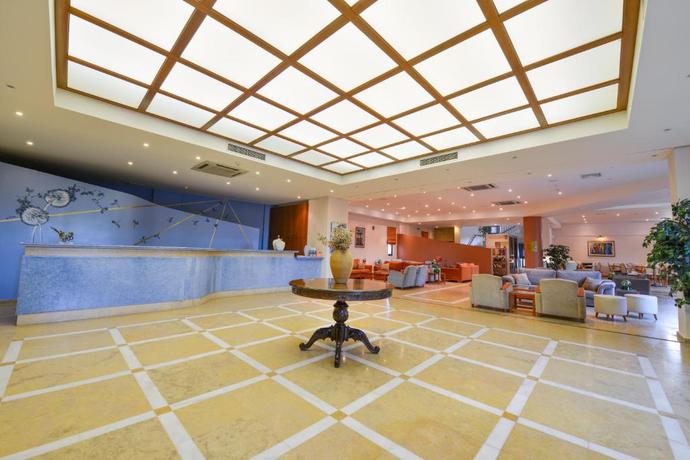 Imagen general del Hotel Mediterranean Beach Resort. Foto 10