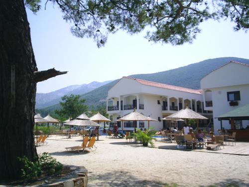 Imagen general del Hotel Mediterranean Beach, Skala Rachoniou. Foto 8