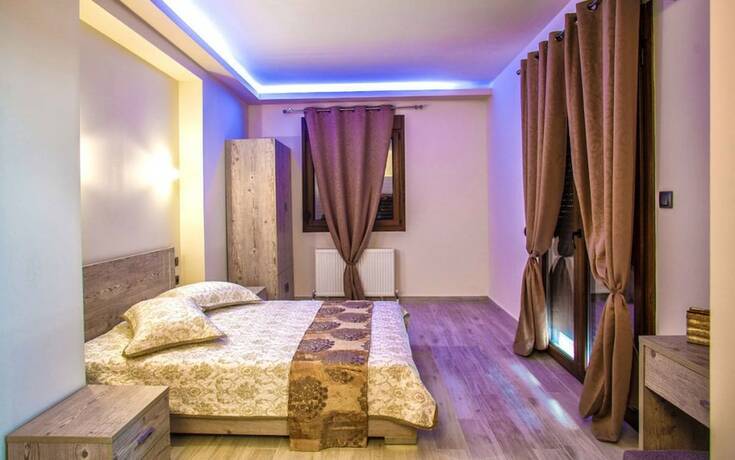 Imagen de la habitación del Hotel Mediterranean Holidays. Foto 13