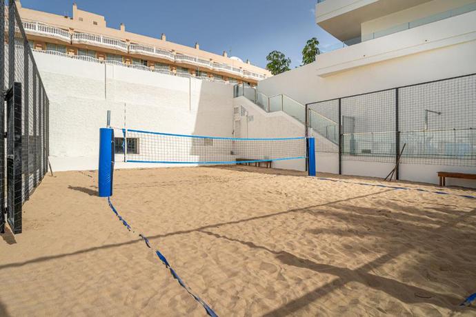 Imagen de los exteriores del Hotel Mediterranean Palace, Playa de las Am&eacute;ricas. Foto 13