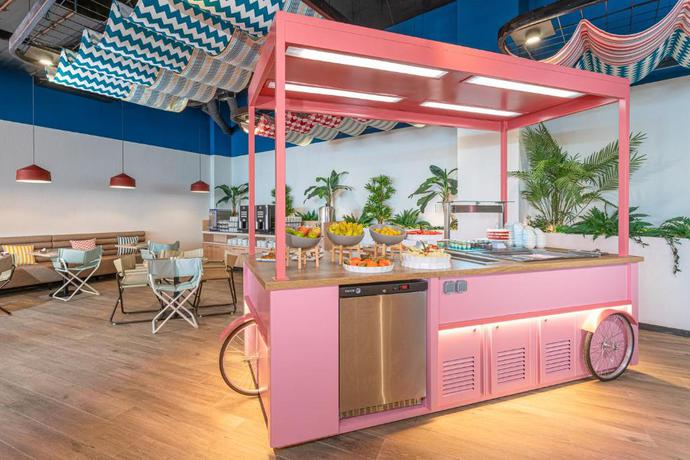 Imagen de los interiores del Hotel Mediterranean Palace, Playa de las Am&eacute;ricas. Foto 22